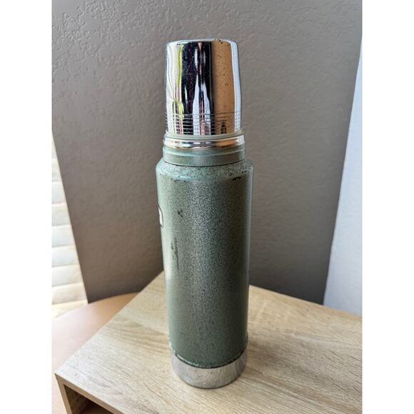 Vintage Aladdin Stanley Thermos - Model A-944C - 1 Quart - Picture 11 of 11